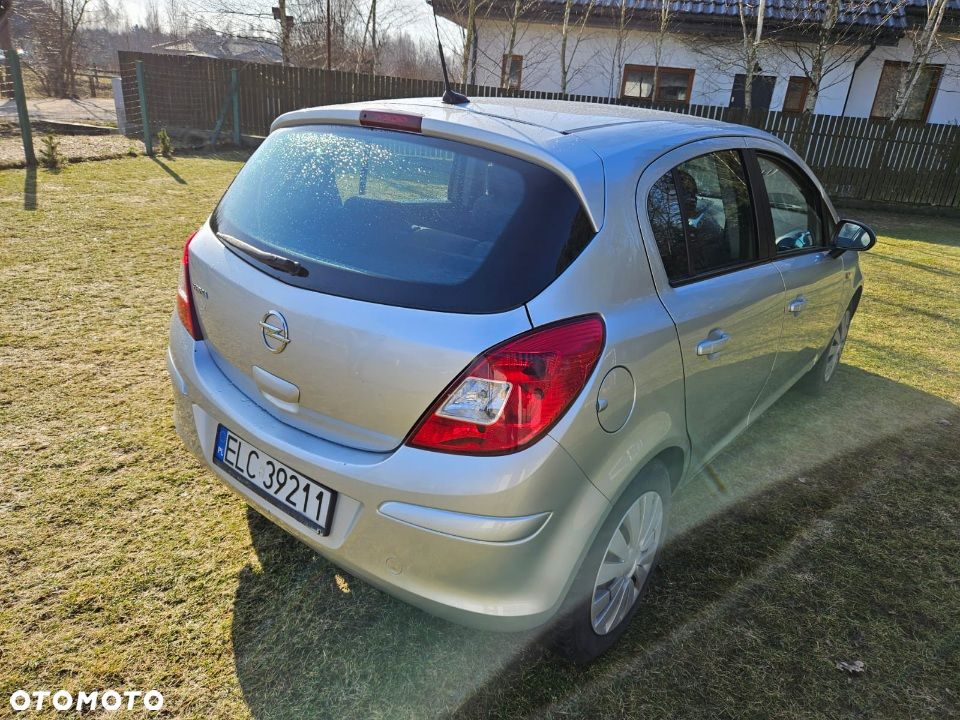 Opel Corsa 1.4 16V Enjoy - 5