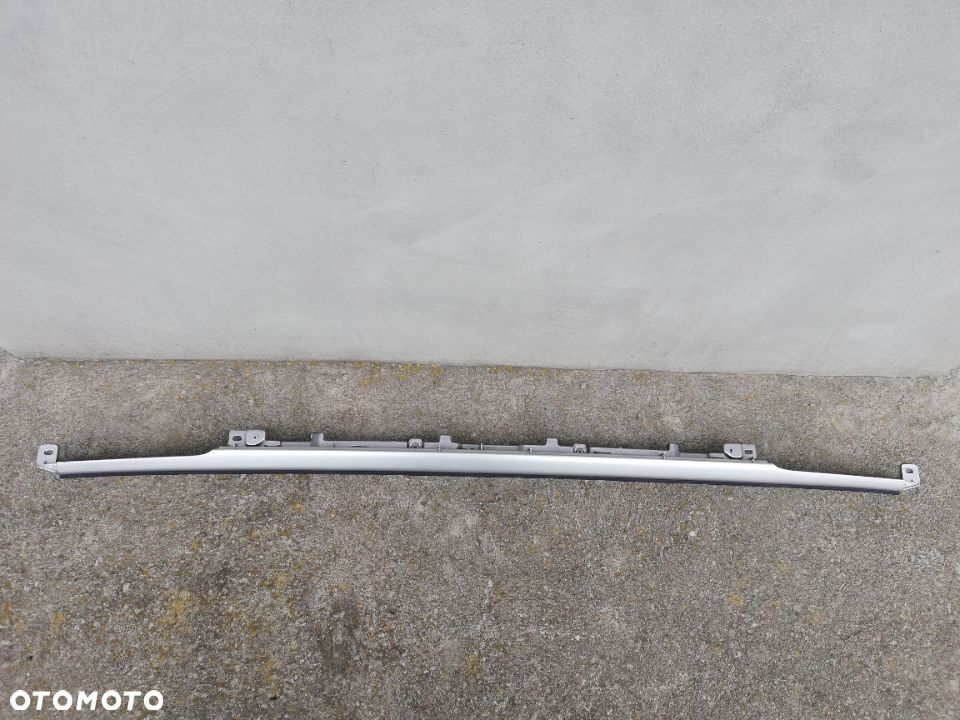 ATRAPA, GRIL FORD SIERRA 1990-1993 - NOWY - 1