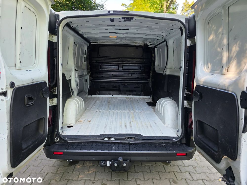 Renault Trafic - 26