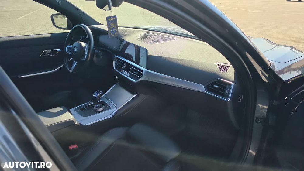 BMW Seria 3 320d xDrive AT MHEV - 8