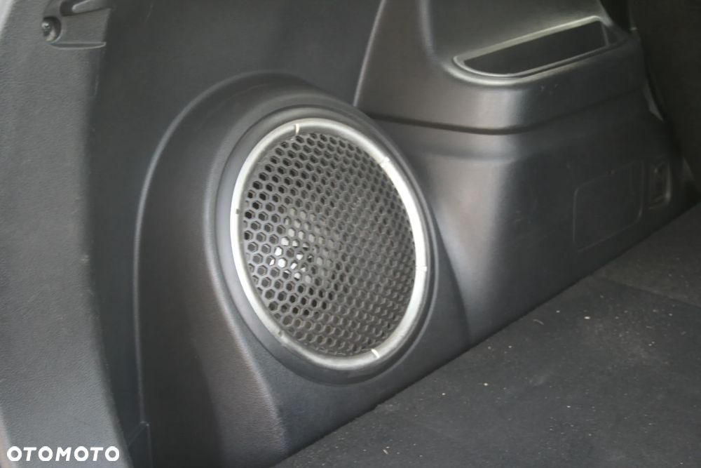 Mitsubishi Outlander - 5