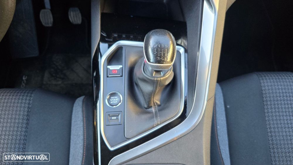 Peugeot 3008 1.5 BlueHDi Active - 42