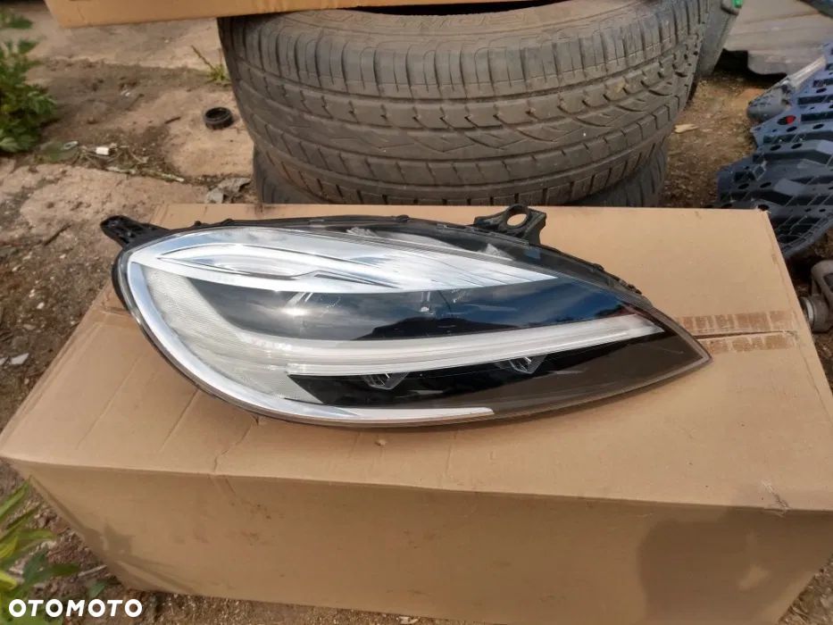 Lampa przednia Prawa Volvo V40 V-40 Full led MID 31420448 lampa prawy przód Volvo V-40 Mid Led 2016 - 1