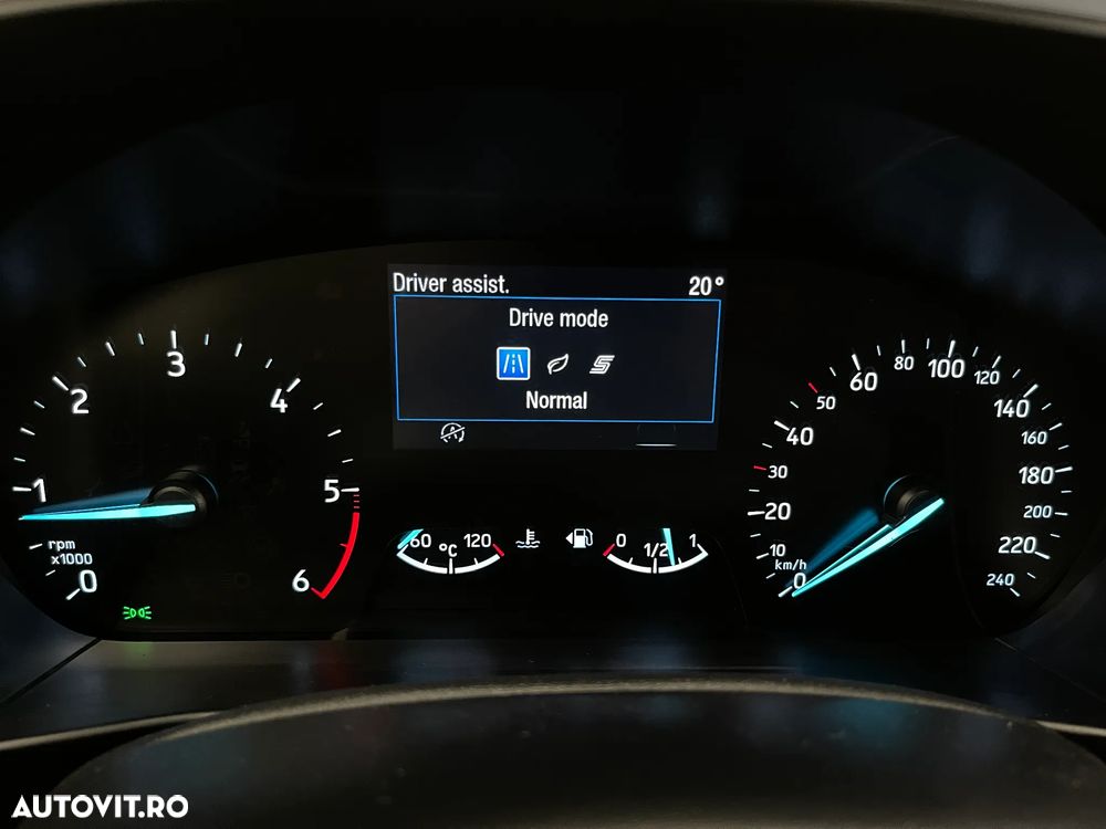 Ford Focus 1.5 EcoBlue Titanium - 20