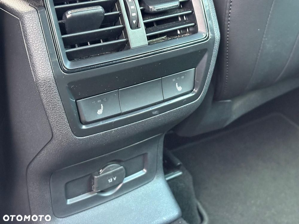 Skoda Karoq 1.5 TSI ACT Sportline DSG - 31