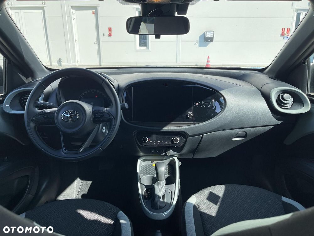 Toyota Aygo X - 10