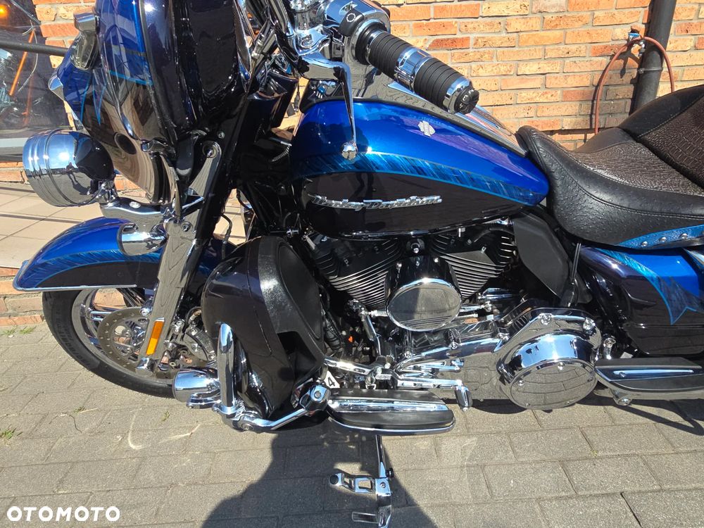 Harley-Davidson Touring Ultra Limited - 34