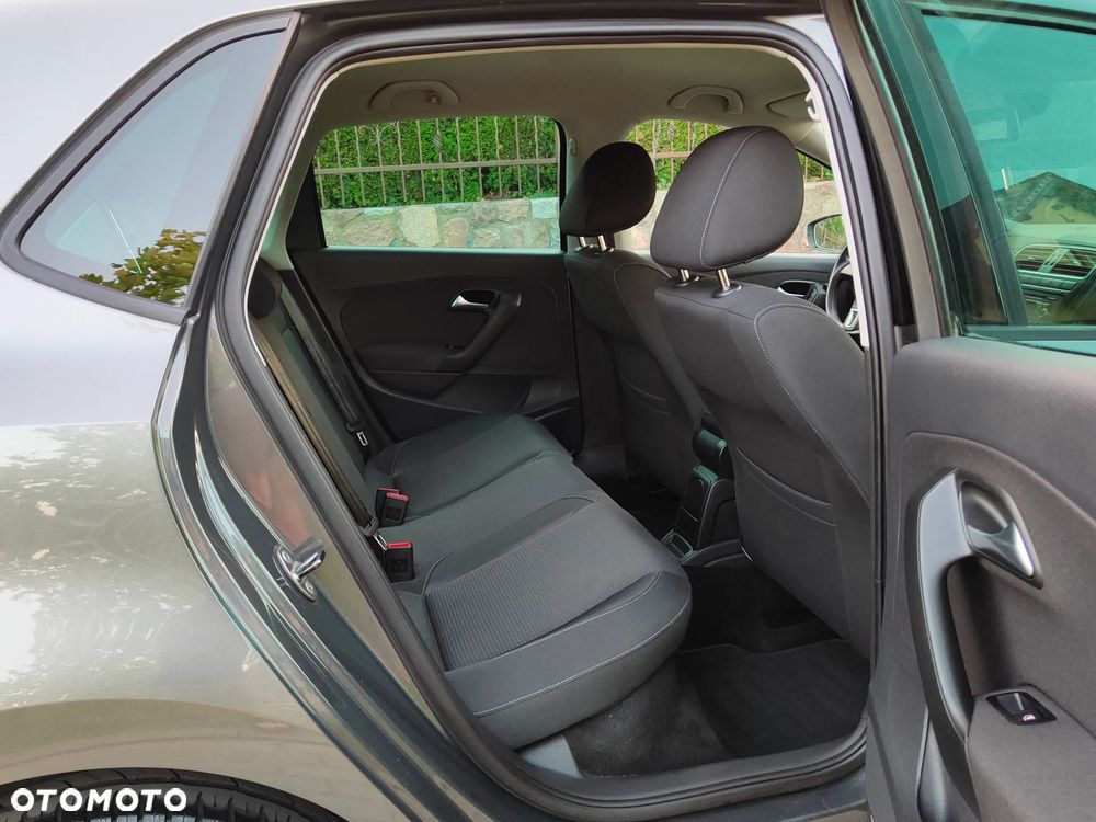 Volkswagen Polo - 18