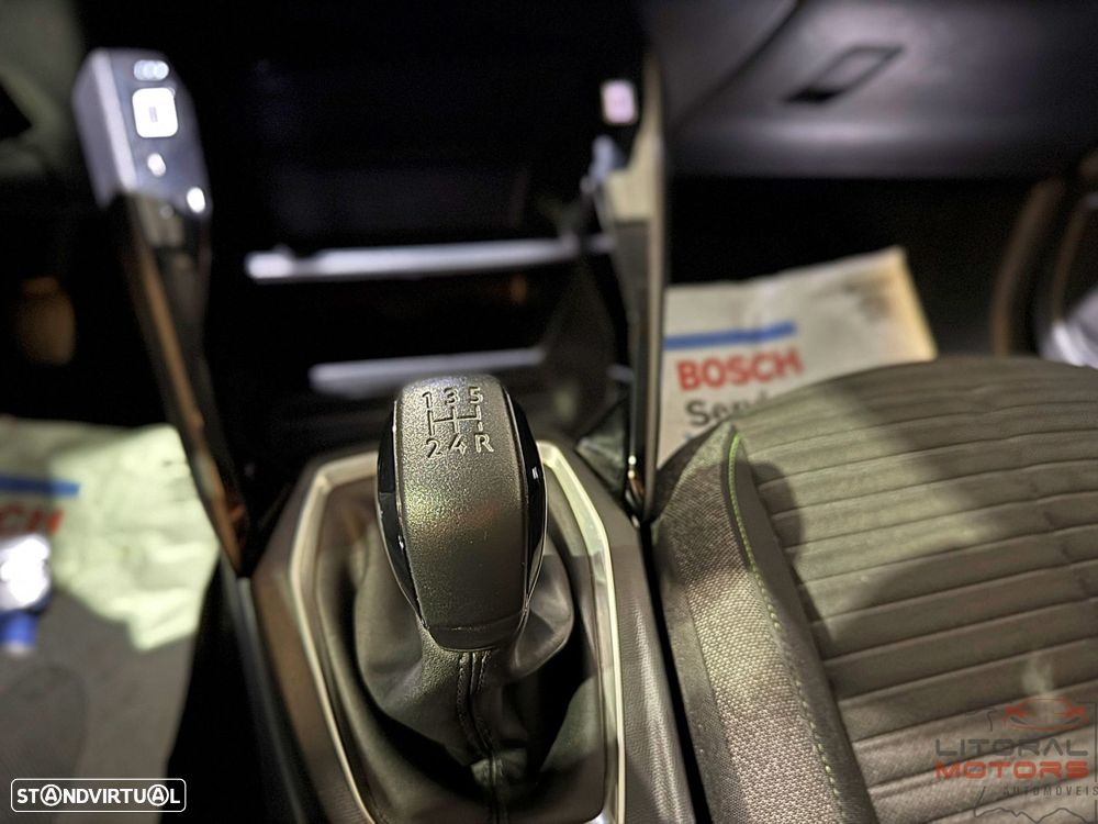 Peugeot 208 1.2 PureTech Like - 29