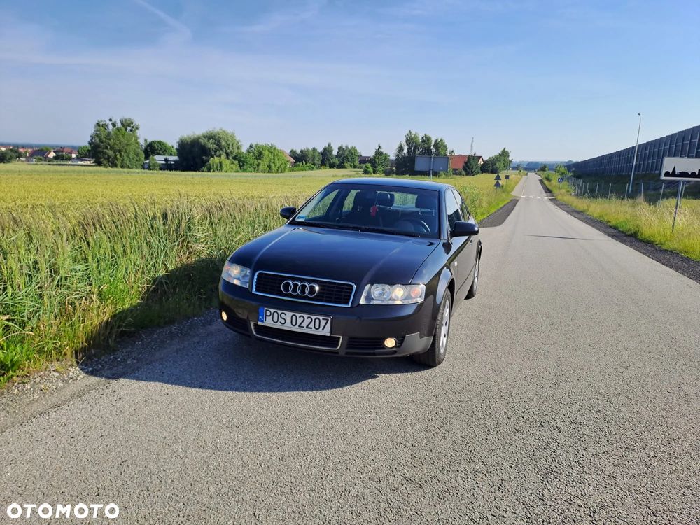 Audi A4 Avant - 4