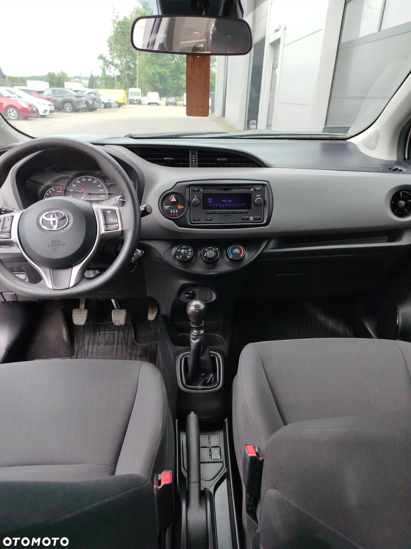 Toyota Yaris 1.5 Active - 9
