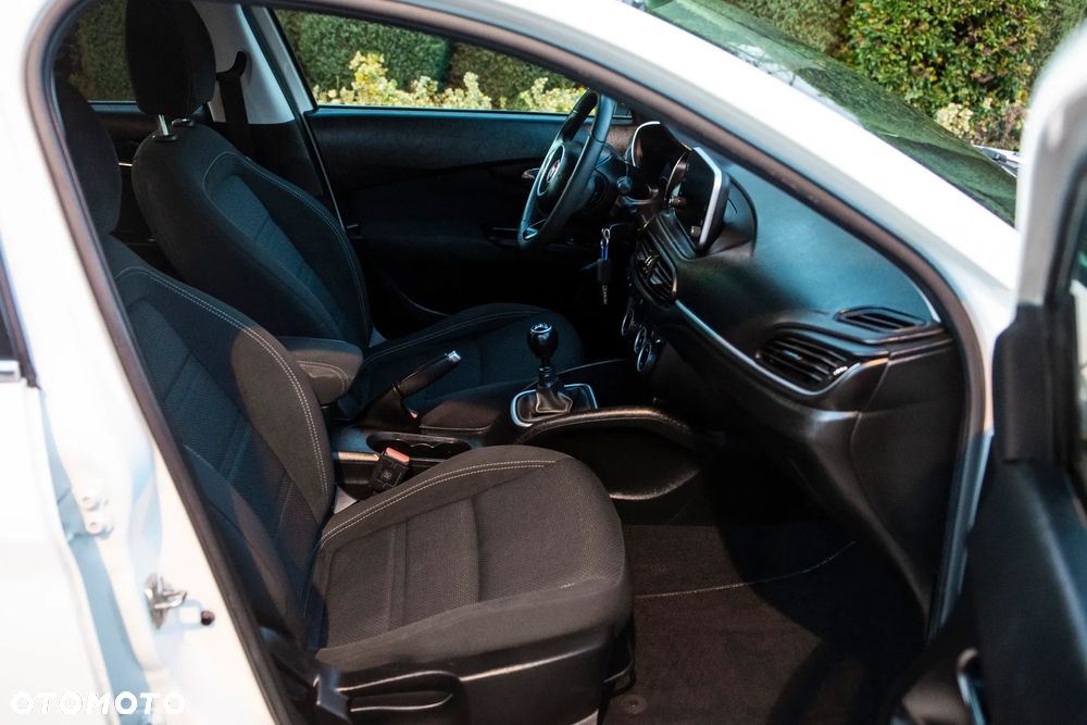 Fiat Tipo 1.4 T-Jet Lounge - 35