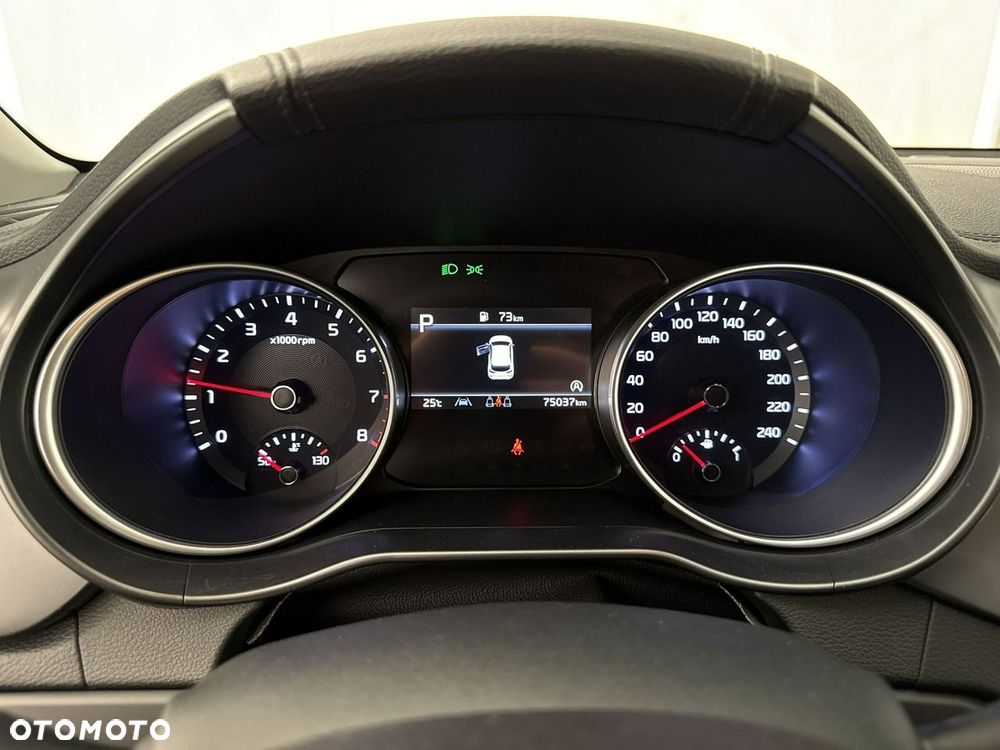 Kia Ceed - 16