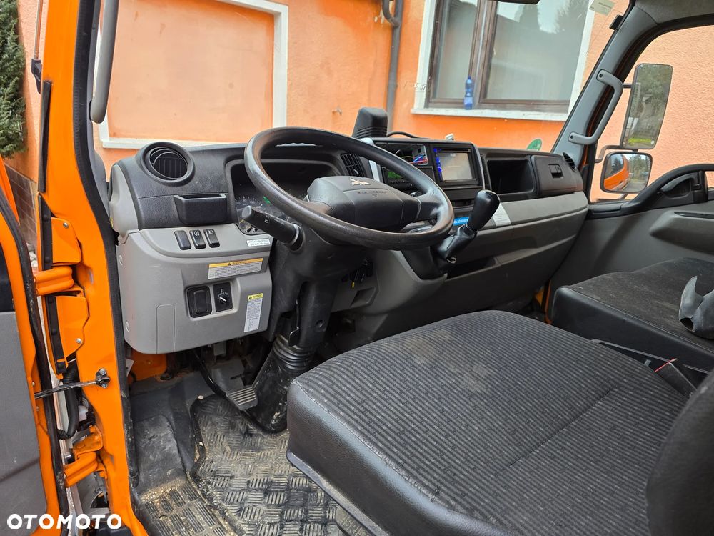 Mitsubishi Canter Fuso - 10