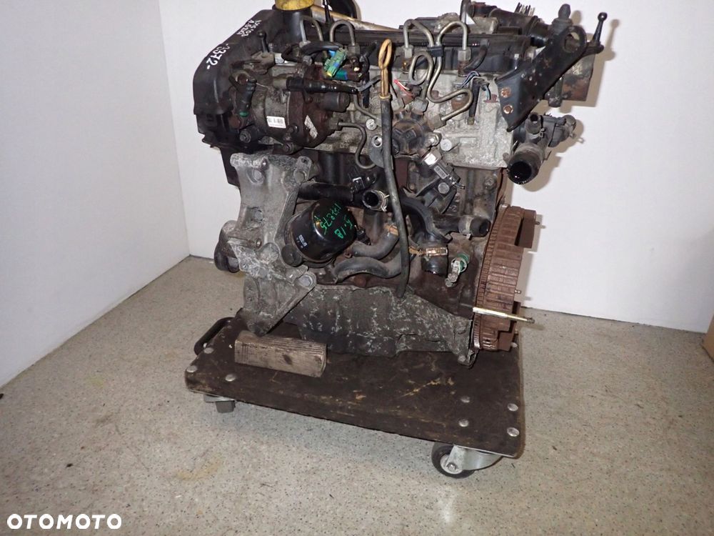 NISSAN ALMERA N16 1.5 dCi 03-06 SILNIK - 12