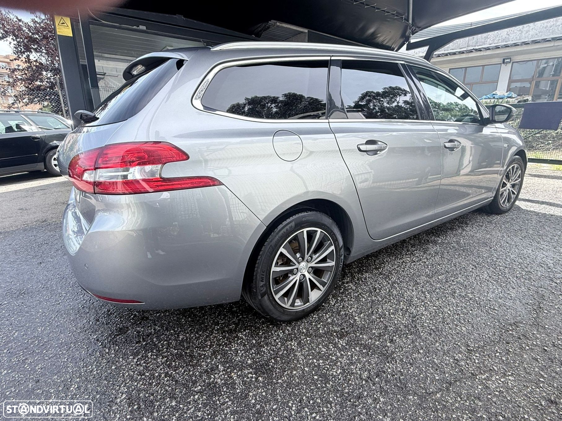 Peugeot 308 SW 1.6 BlueHDi Active J17 - 16