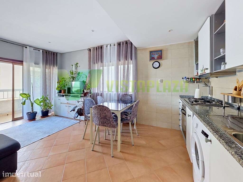 Apartamento T2+1 Mobilado e Equipado no Centro de Portimão junto à ... - Grande imagem: 3/27