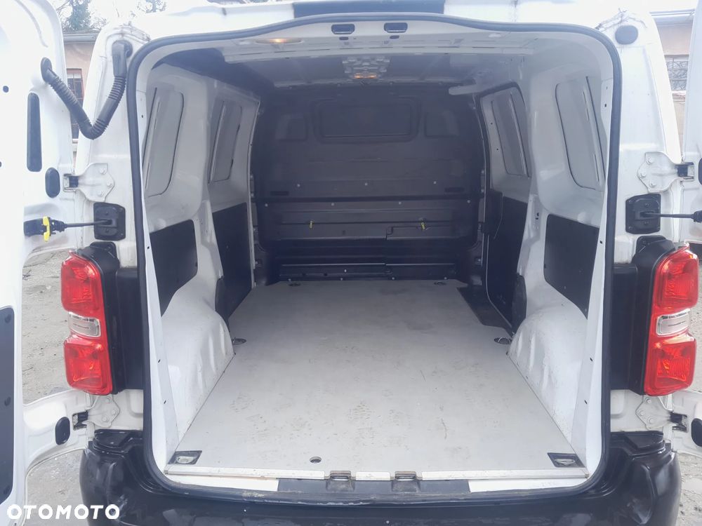 Peugeot Expert - 8