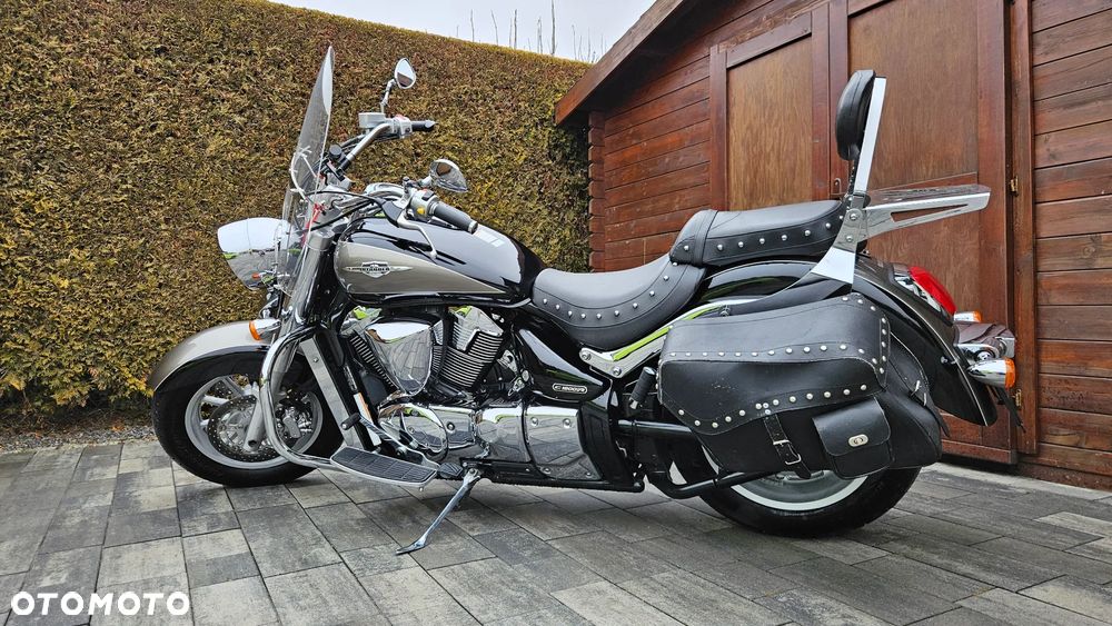 Suzuki Intruder - 16