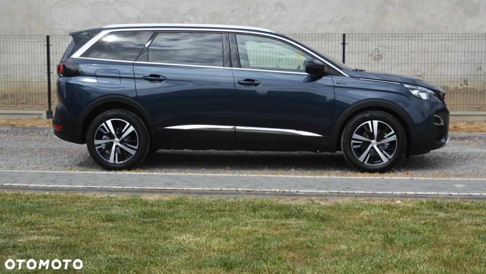 Peugeot 5008 - 10