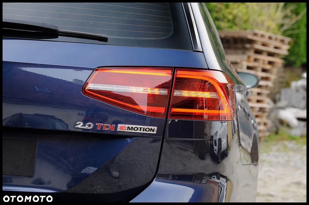 Volkswagen Passat - 21