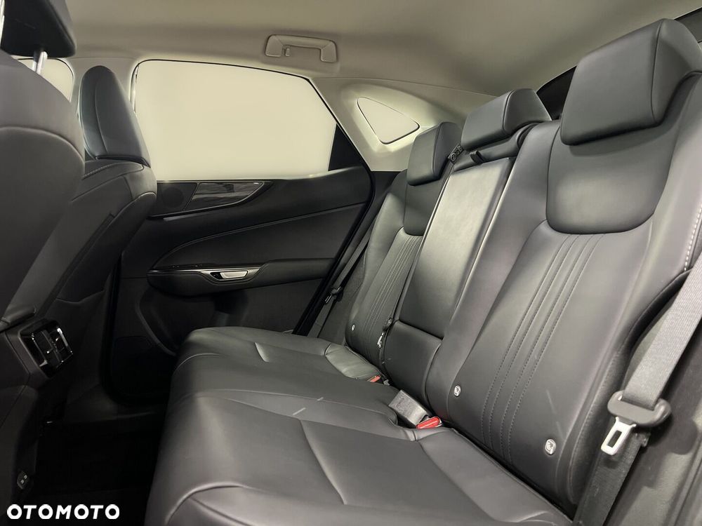 Lexus NX 350h Business AWD - 17