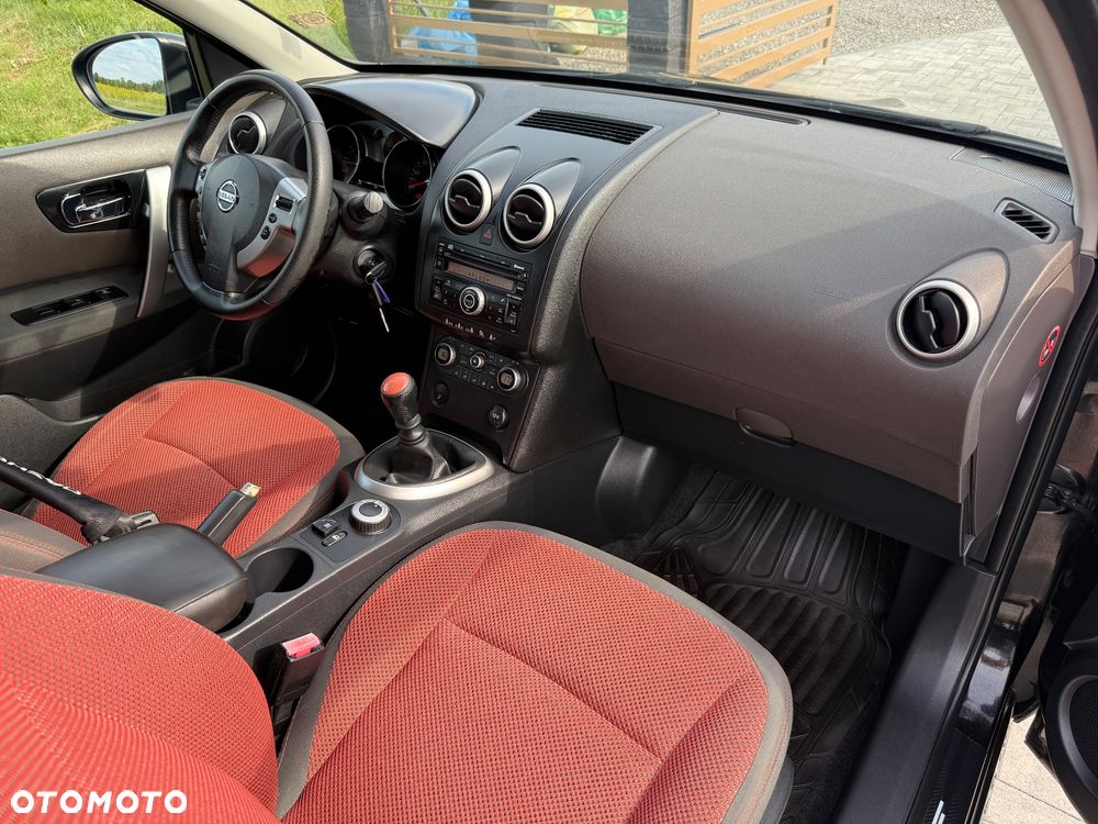 Nissan Qashqai 2.0 4 x 4 tekna - 16