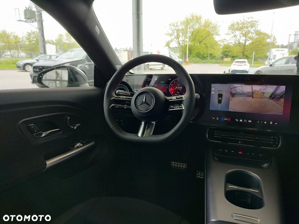 Mercedes-Benz CLA - 10