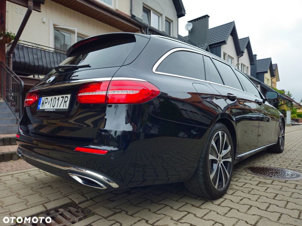 Mercedes-Benz Klasa E 220 d Avantgarde - 29