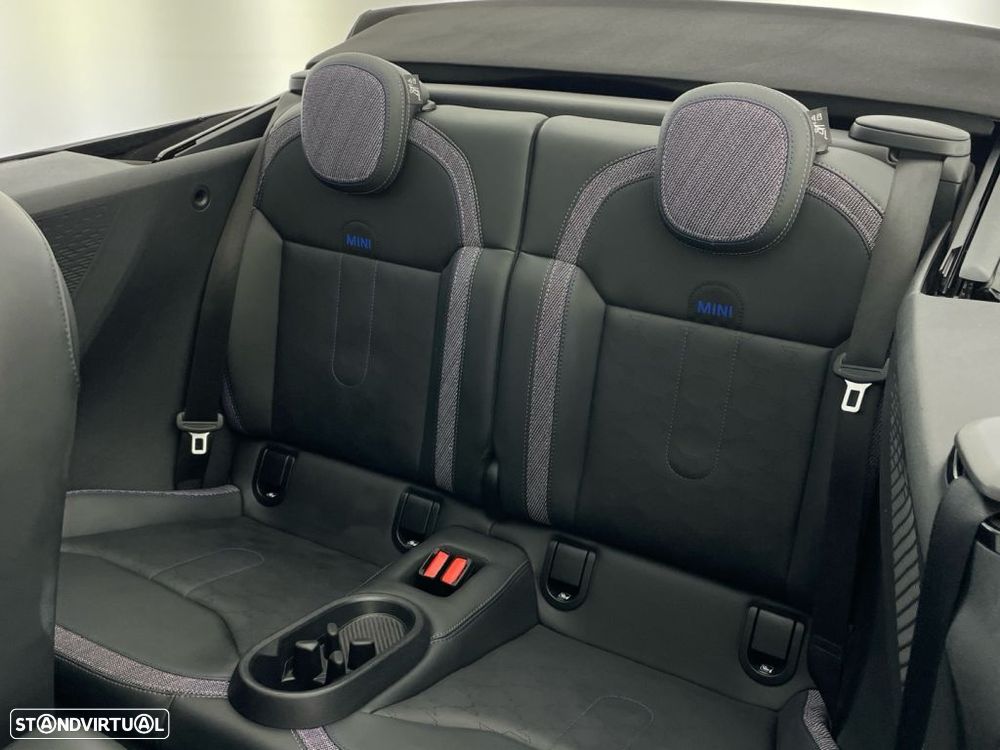 MINI Cabrio C Classic - 12