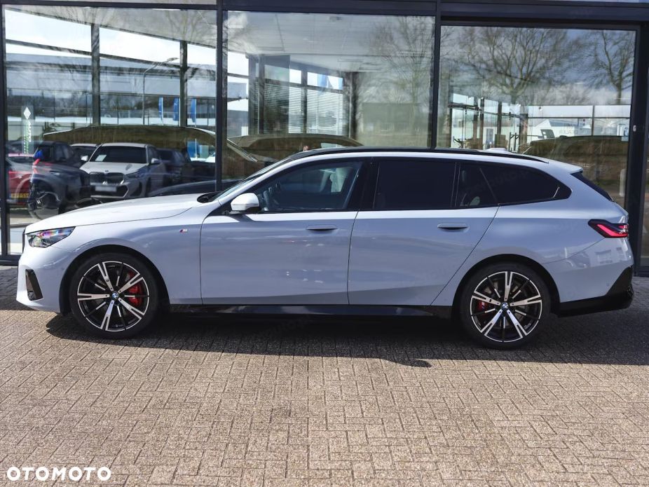 BMW Seria 5 520d xDrive mHEV M Sport - 3