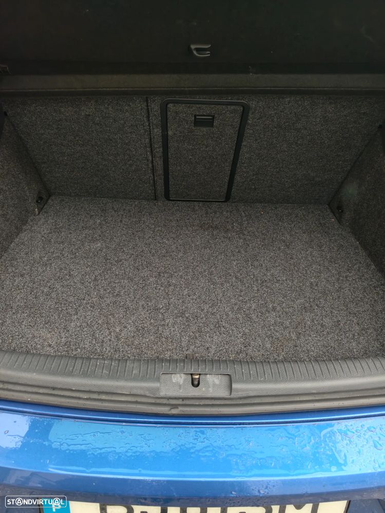 VW Golf 2.0 TSi R20 DSG - 8