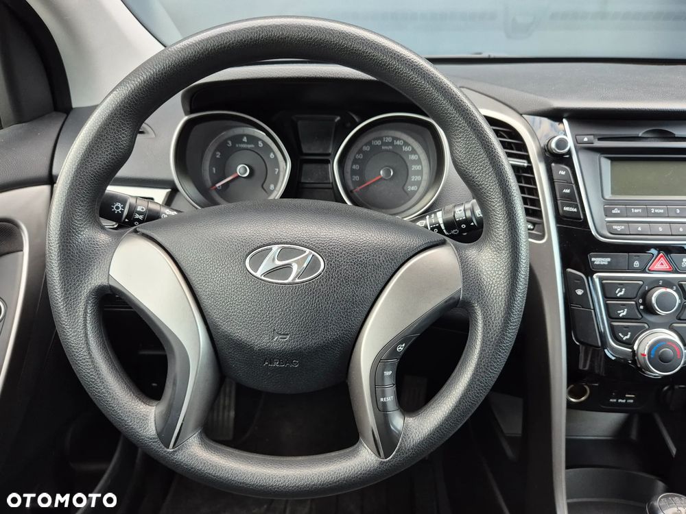 Hyundai i30 1.4 Comfort - 16