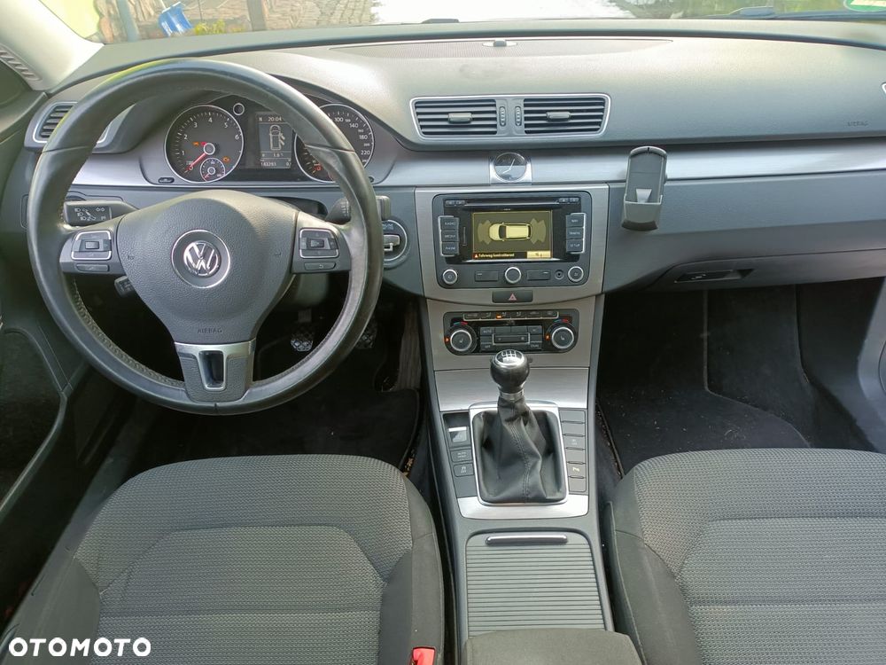 Volkswagen Passat Variant - 12