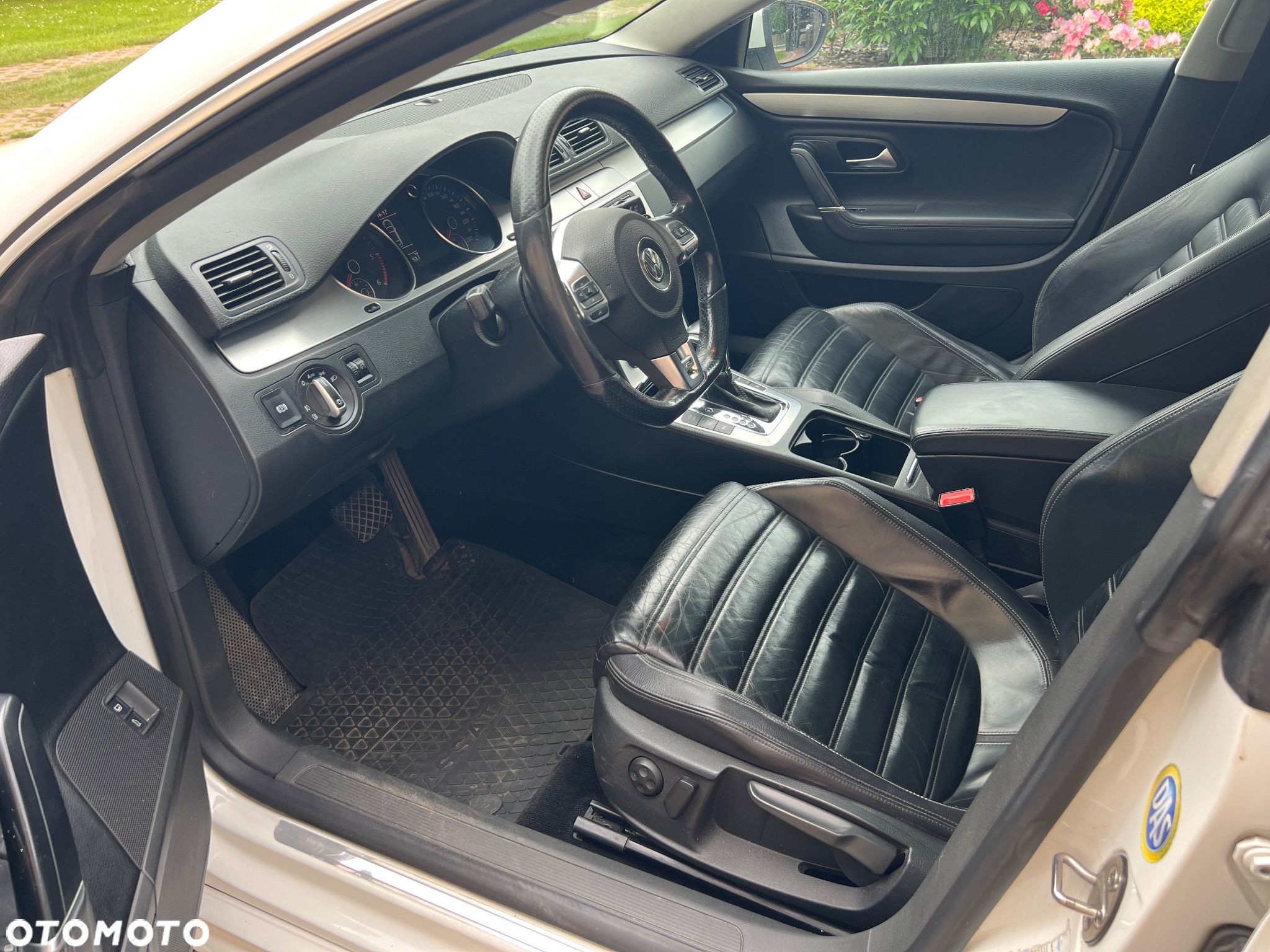 Volkswagen Passat CC - 12