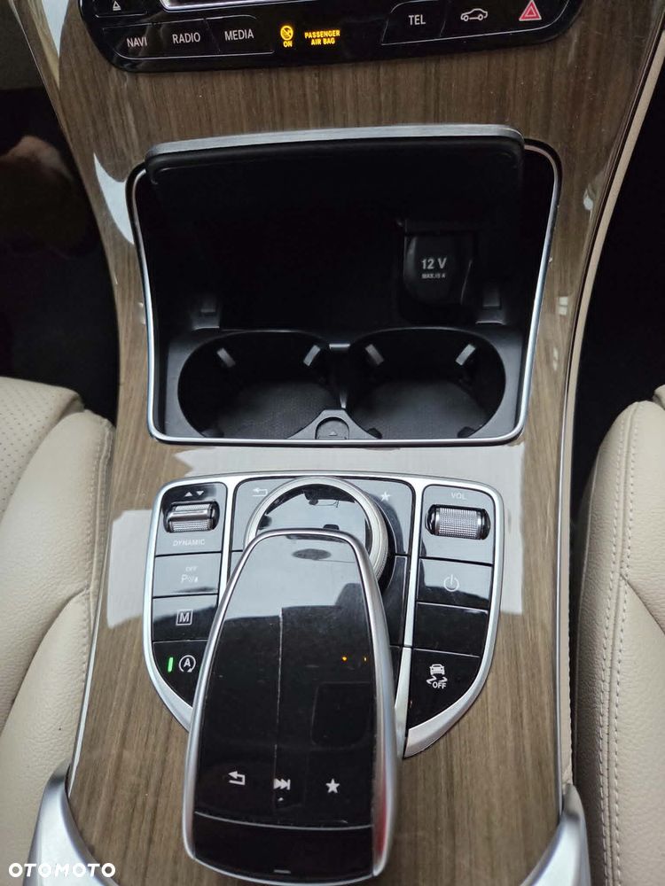 Mercedes-Benz GLC - 17