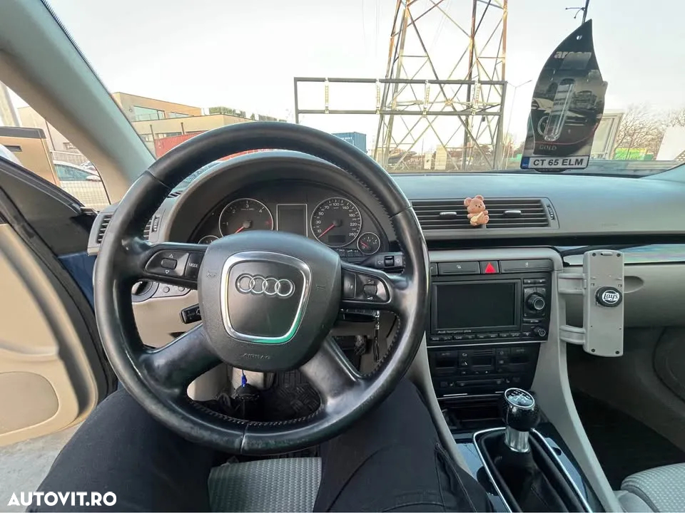 Audi A4 2.0 TDI Avant - 7