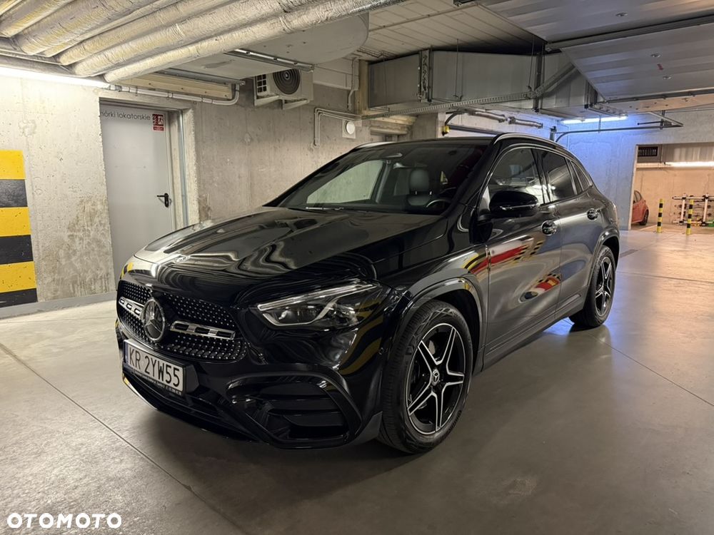 Mercedes-Benz GLA - 1