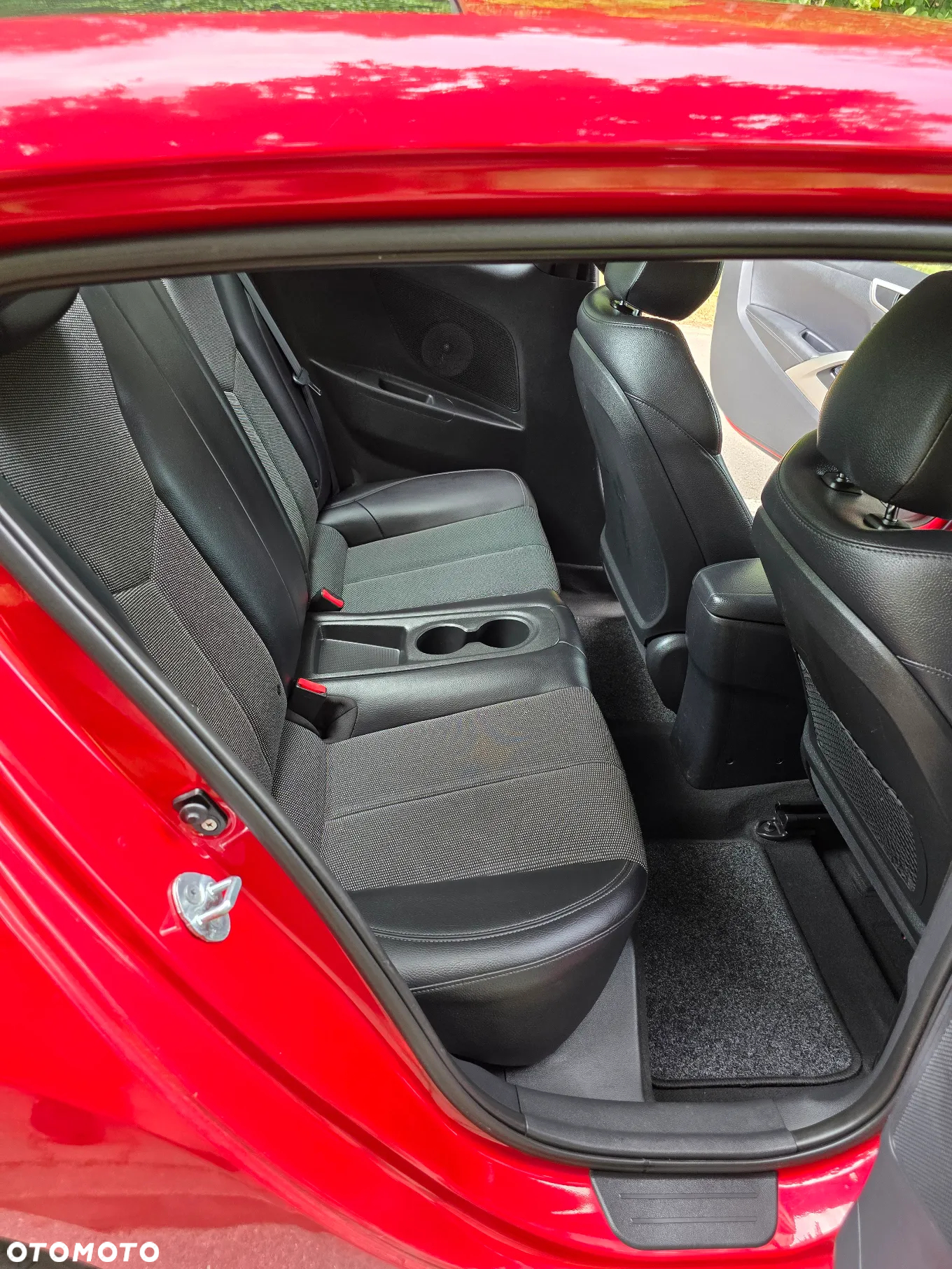 Hyundai Veloster 1.6 GDI Premium - 20
