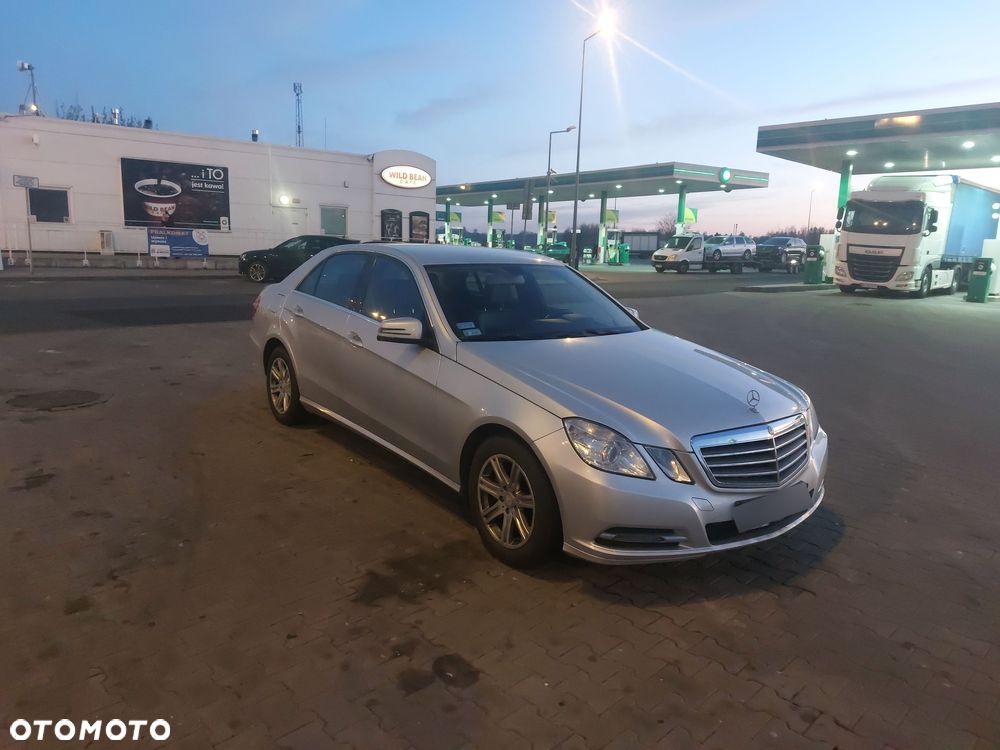 Mercedes-Benz Klasa E 200 CDI BlueEff Elegance - 5