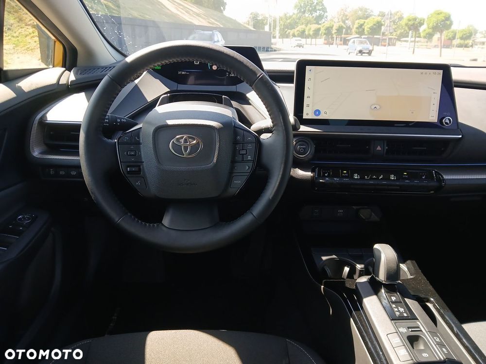 Toyota Prius - 25