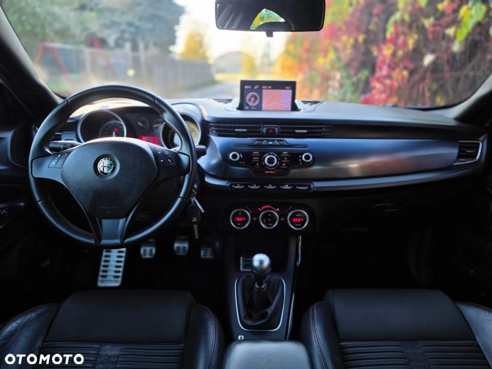 Alfa Romeo Giulietta - 33