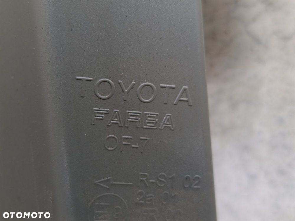 LAMPA TYLNA LEWA TOYOTA COROLLA VERSO II - 16