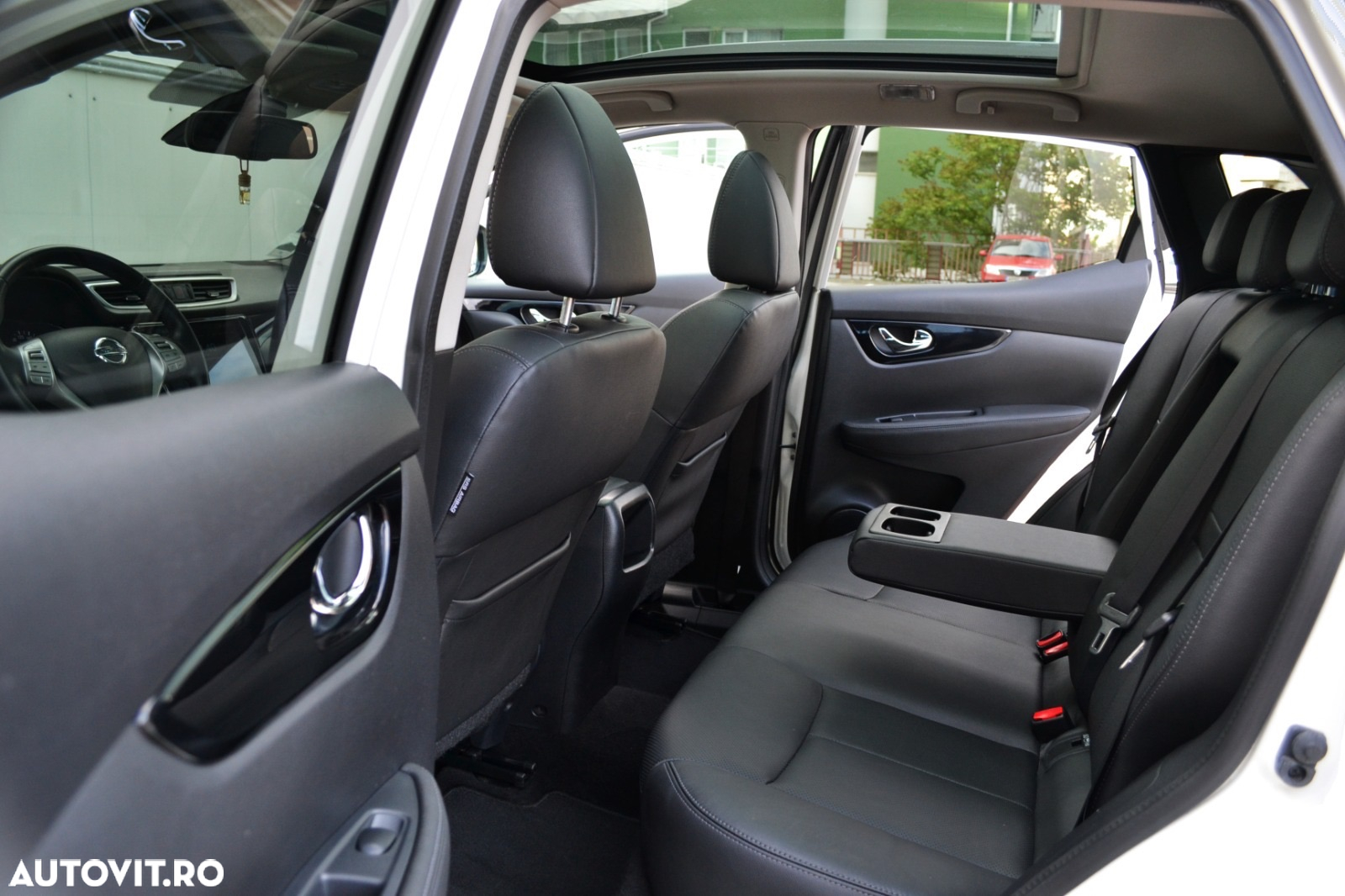 Nissan Qashqai 1.6 DCI 4 x 4 DPF Start/Stop tekna - 13