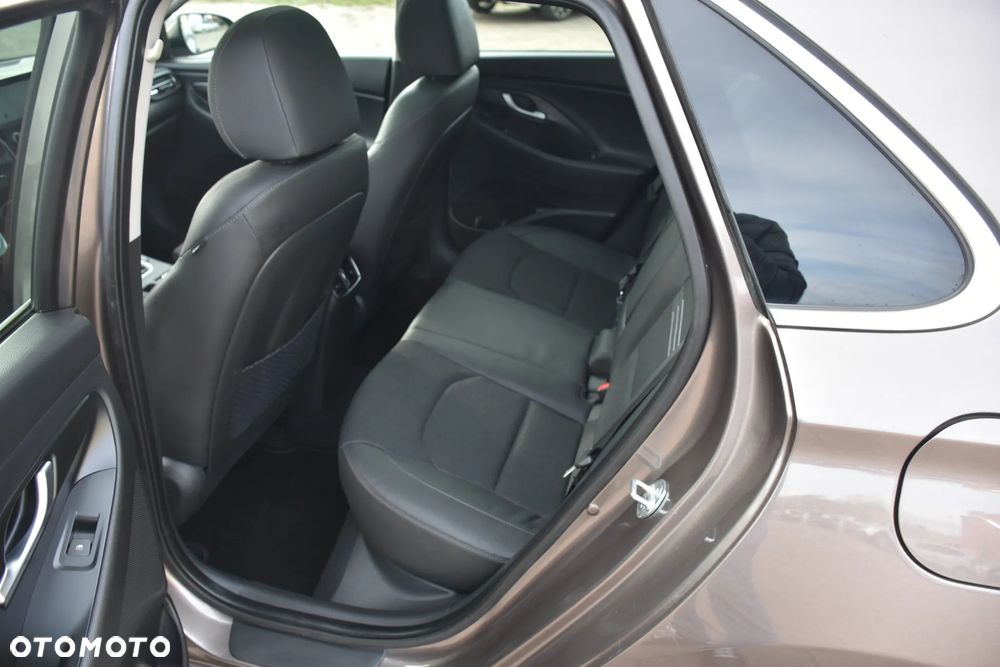 Hyundai i30 1.5 T-GDI 48V-Hybrid Prime - 14