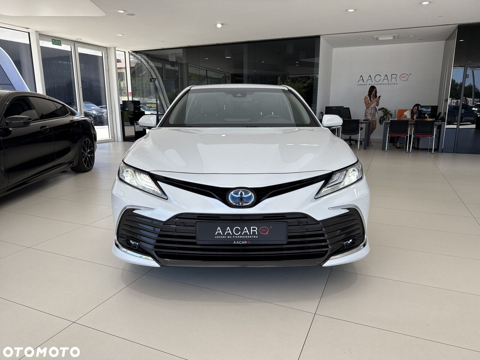 Toyota Camry - 7