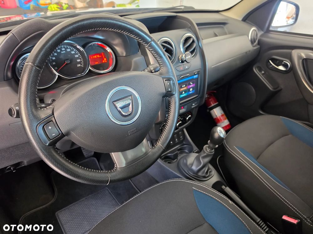 Dacia Duster 1.2 TCe Laureate 4x4 S&S EU6 - 18