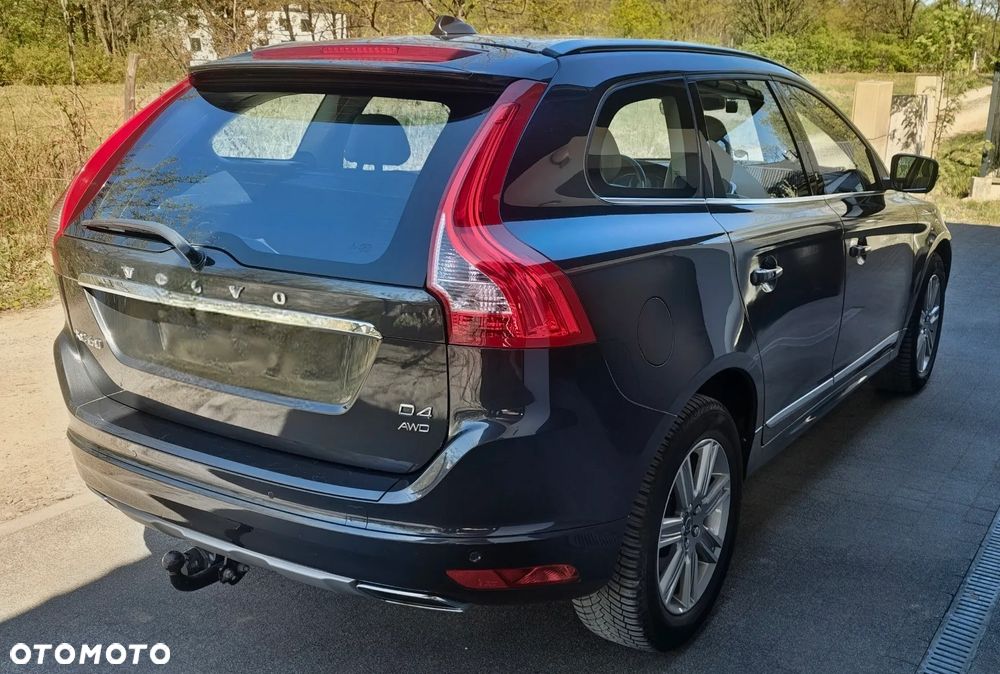 Volvo XC 60 D4 AWD Summum - 11