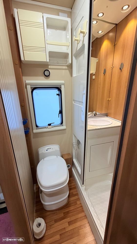 PLA Mister A 390 cama central + cama elevatória - 10