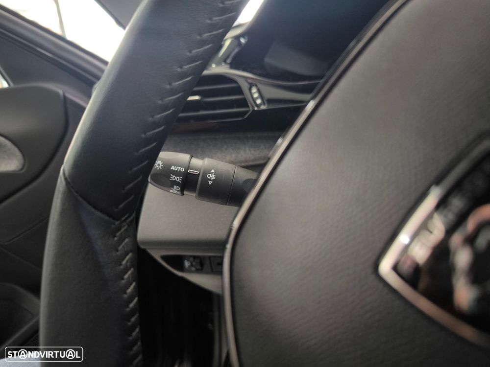 Peugeot 308 SW 1.2 PureTech Allure - 20